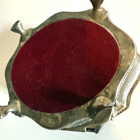 Vintage Silver Plate Hinged Jewelry Trinket Box Lion Crest & Feet Int'l Silver - Picture 11 of 15